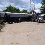 Tren Interoceánico colisiona con tráiler en Macuspana, Tabasco