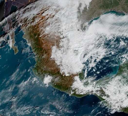 Localizan a 10 alpinistas en el Citlaltépetl tras perder contacto