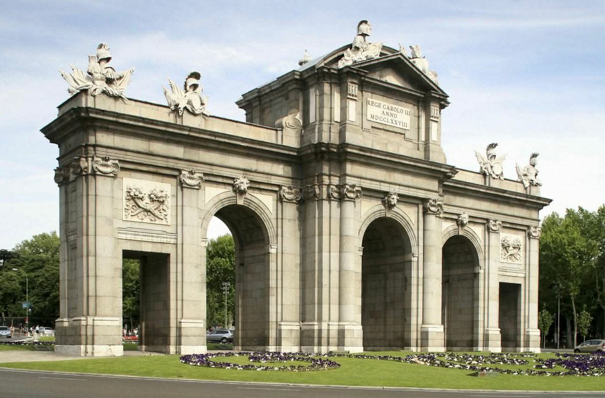 MIENTRAS MIGUEL “EL ANIMAL” ESTÁ PRESO, SUS HIJOS CELEBRAN EN MADRID