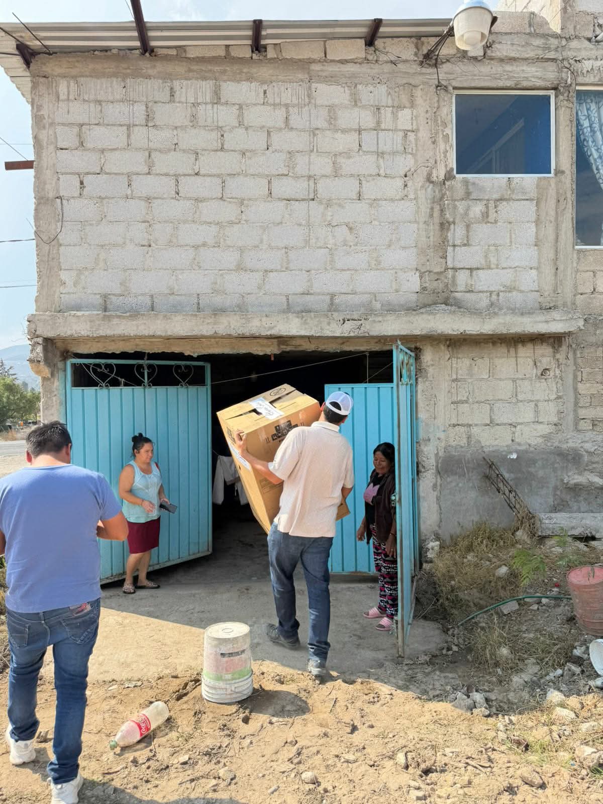 FUNDACIÓN ALFONSO CELIS Y AGROAZUMBILLA ENTREGAN APOYOS A FAMILIAS AFECTADAS POR INUNDACIONES