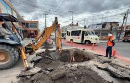 SOCAVÓN ALERTA A CONDUCTORES EN PUEBLA