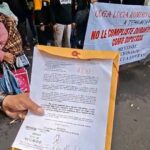 Morenistas de Tehuacán se manifiestan en sede nacional de Morena contra Olga Romero